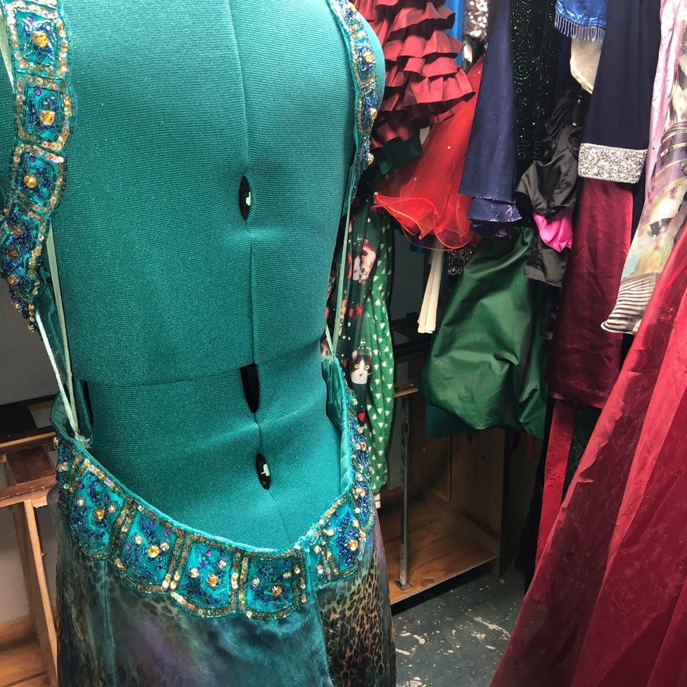 Sherri Hill Prom/Pageant/Special Event - Picture 2 of 8